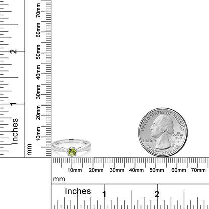 0.18カラット  天然石 ペリドット リング 指輪   18金 ホワイトゴールド K18  8月 誕生石