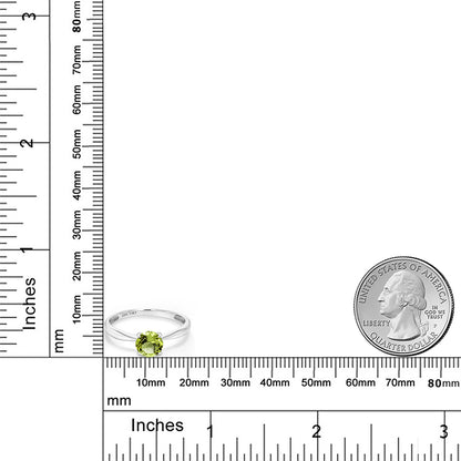 0.85カラット  天然石 ペリドット リング 指輪   10金 ホワイトゴールド K10  8月 誕生石