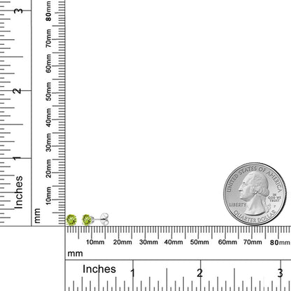 0.6カラット 天然石 ペリドット ピアス シルバー925 8月 誕生石